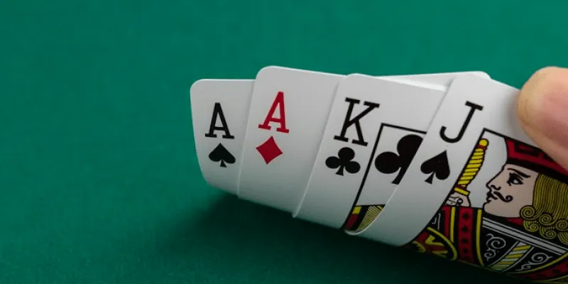 Quy tắc chơi Omaha Poker cơ bản